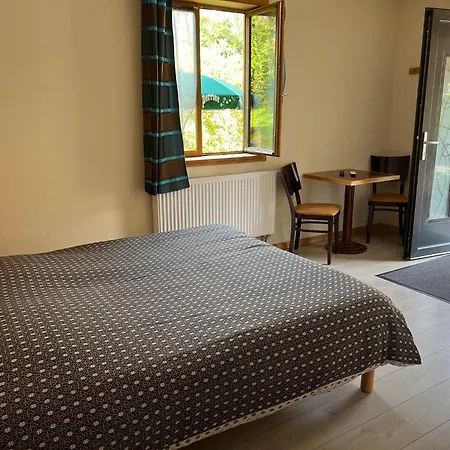 Πανσιόν Restaurant La Roseraie 3*