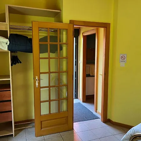 Πανσιόν Restaurant La Roseraie 3*