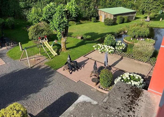 Restaurant La Roseraie Гостевой дом